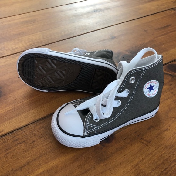 Gray Converse - Picture 2 of 3